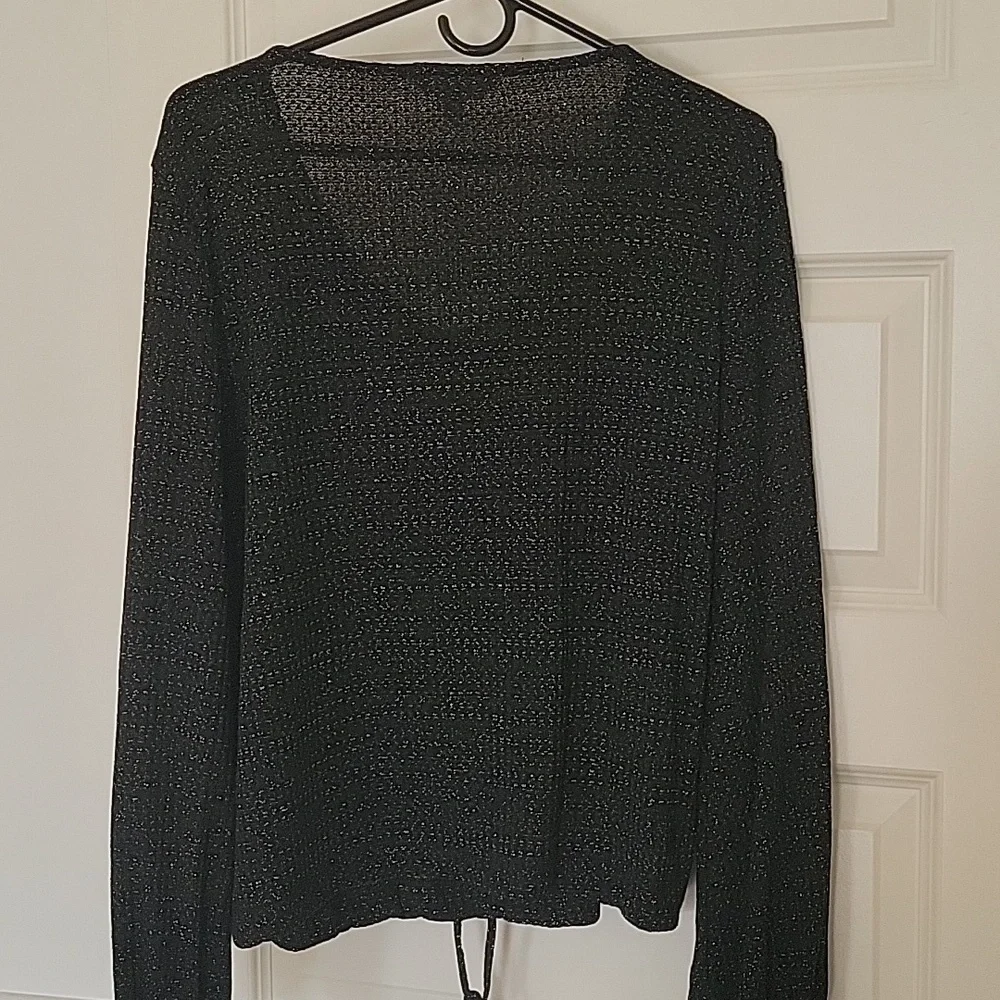 Sweater - Picture 2 of 5